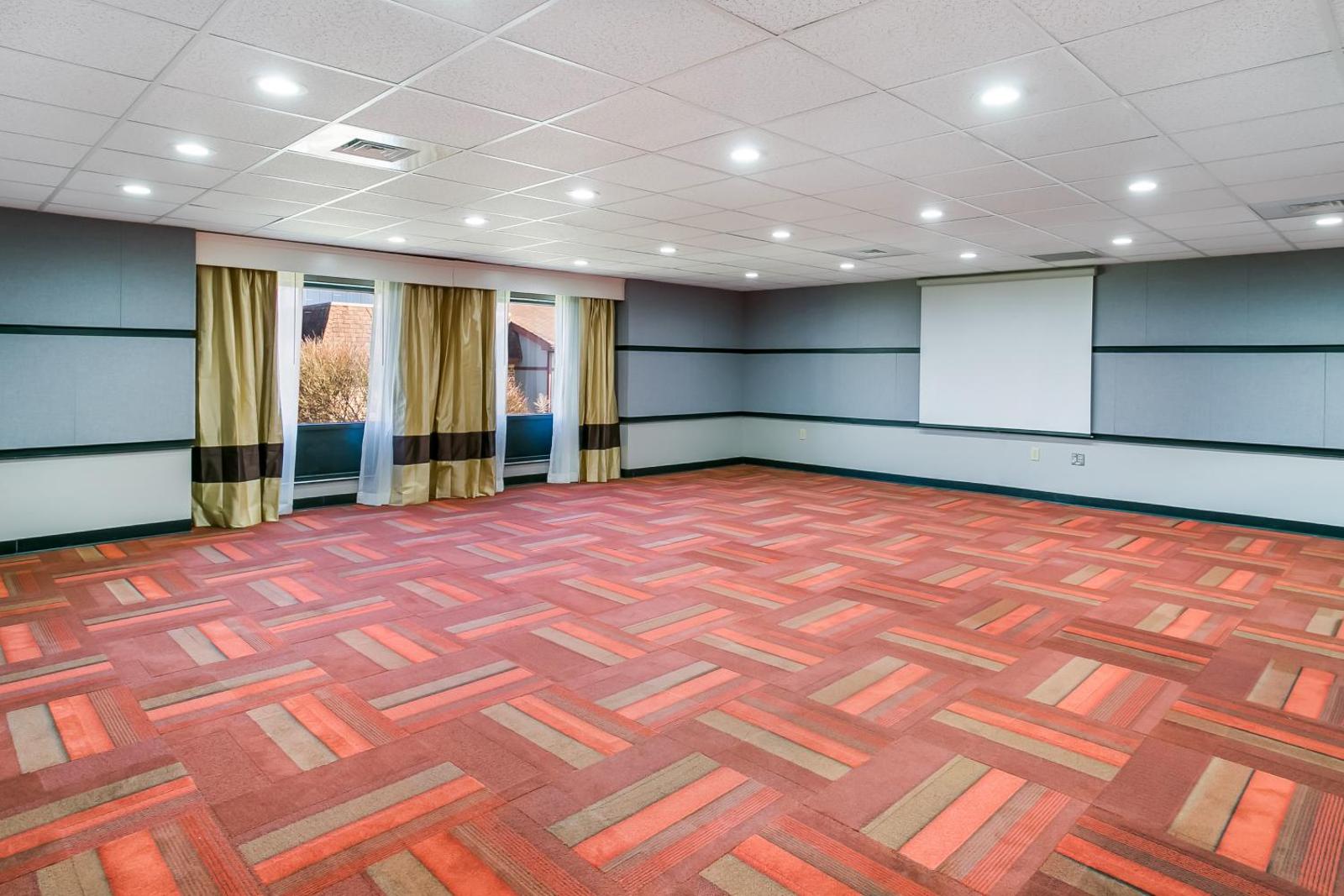 Aspire Hotel and Suites
