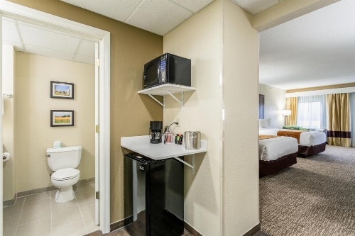 Aspire Hotel and Suites image 34